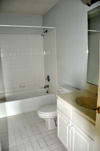 one of 3 full baths - 6 Van Horne Ave