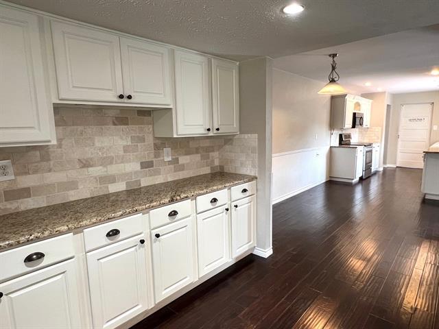 Building Photo - 1208 Crestwood Ct