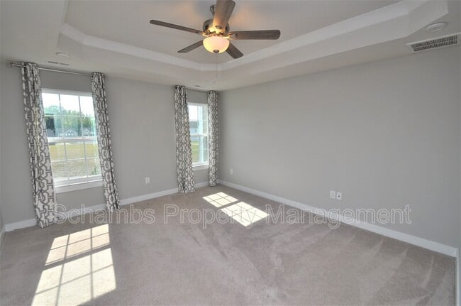 Building Photo - 200 Misty Pike Dr