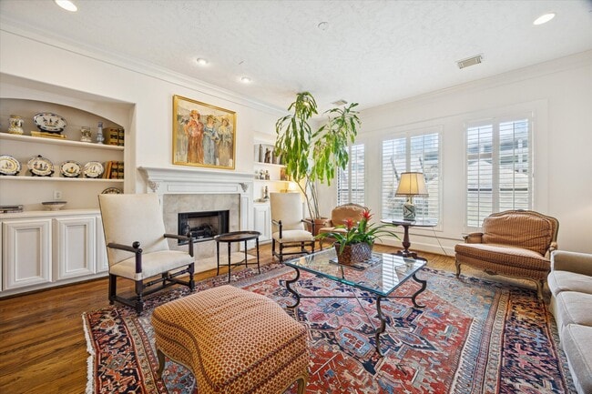 Building Photo - 2643 Westgate Dr