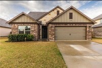 Building Photo - 8219 Quiet Hollow Dr