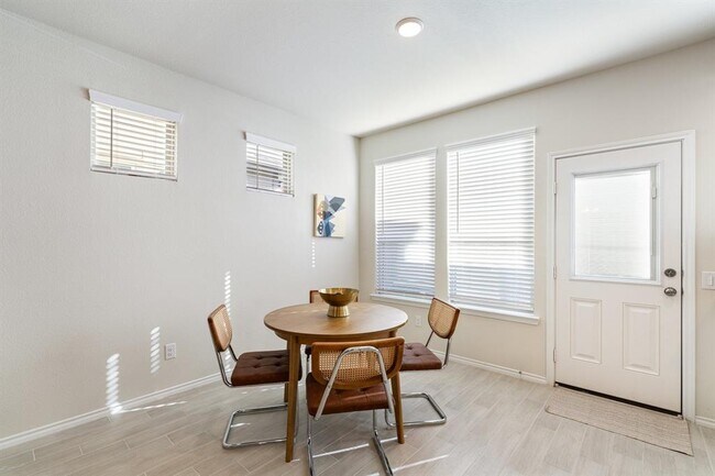 Building Photo - 3235 Longleaf Meadows Dr