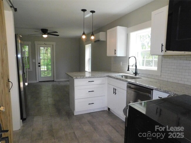 Building Photo - 809 Marve St