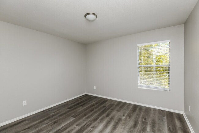 Building Photo - 1137 Browntop St