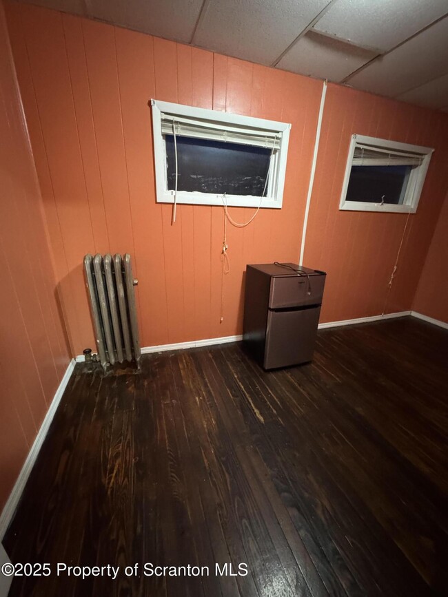 Building Photo - 618 Deacon St