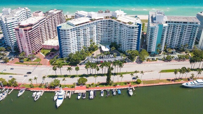 Building Photo - 5151 Collins Ave