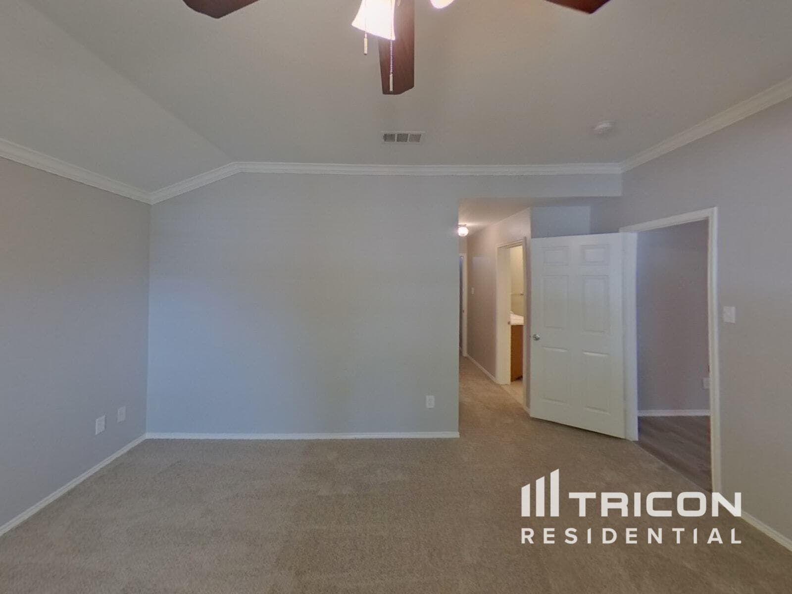 Building Photo - 716 Sequoia Dr