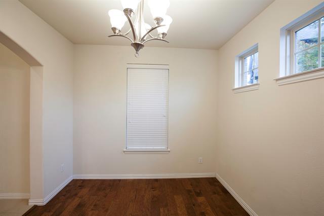Building Photo - 5601 Fremont Dr