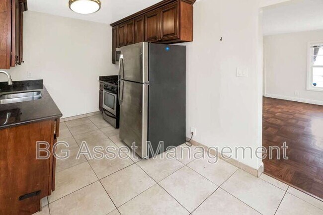 Building Photo - 2301 8th Street