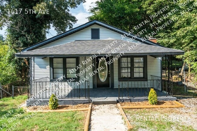 Primary Photo - 1417 5th Ave