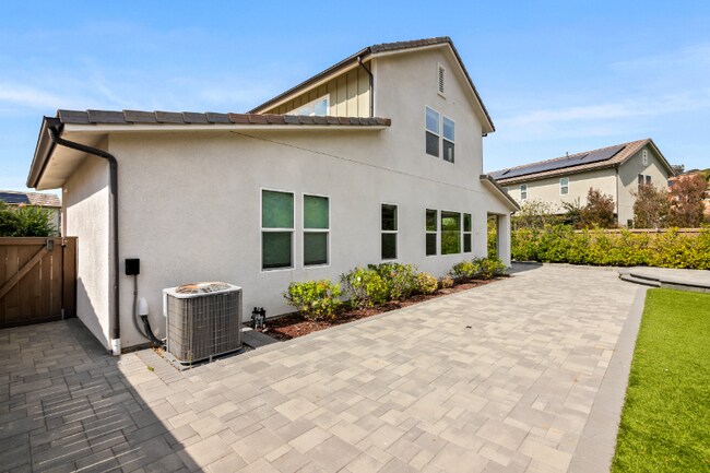 Building Photo - 2754 Overlook Point Dr