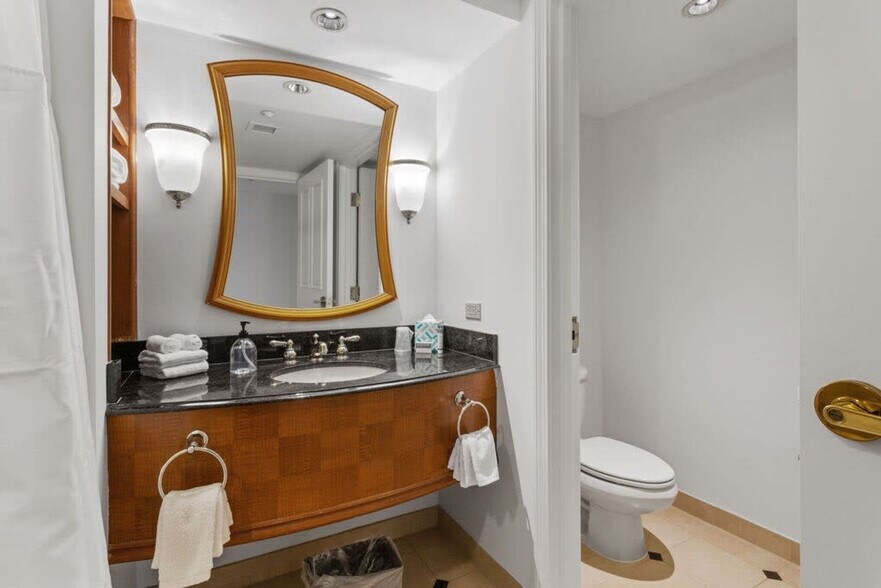 Building Photo - 810 Pacific Ave