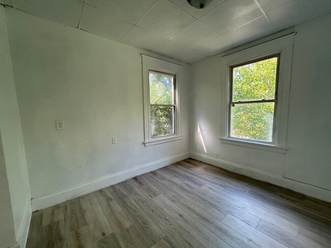 Building Photo - 3719 Laclede Ave
