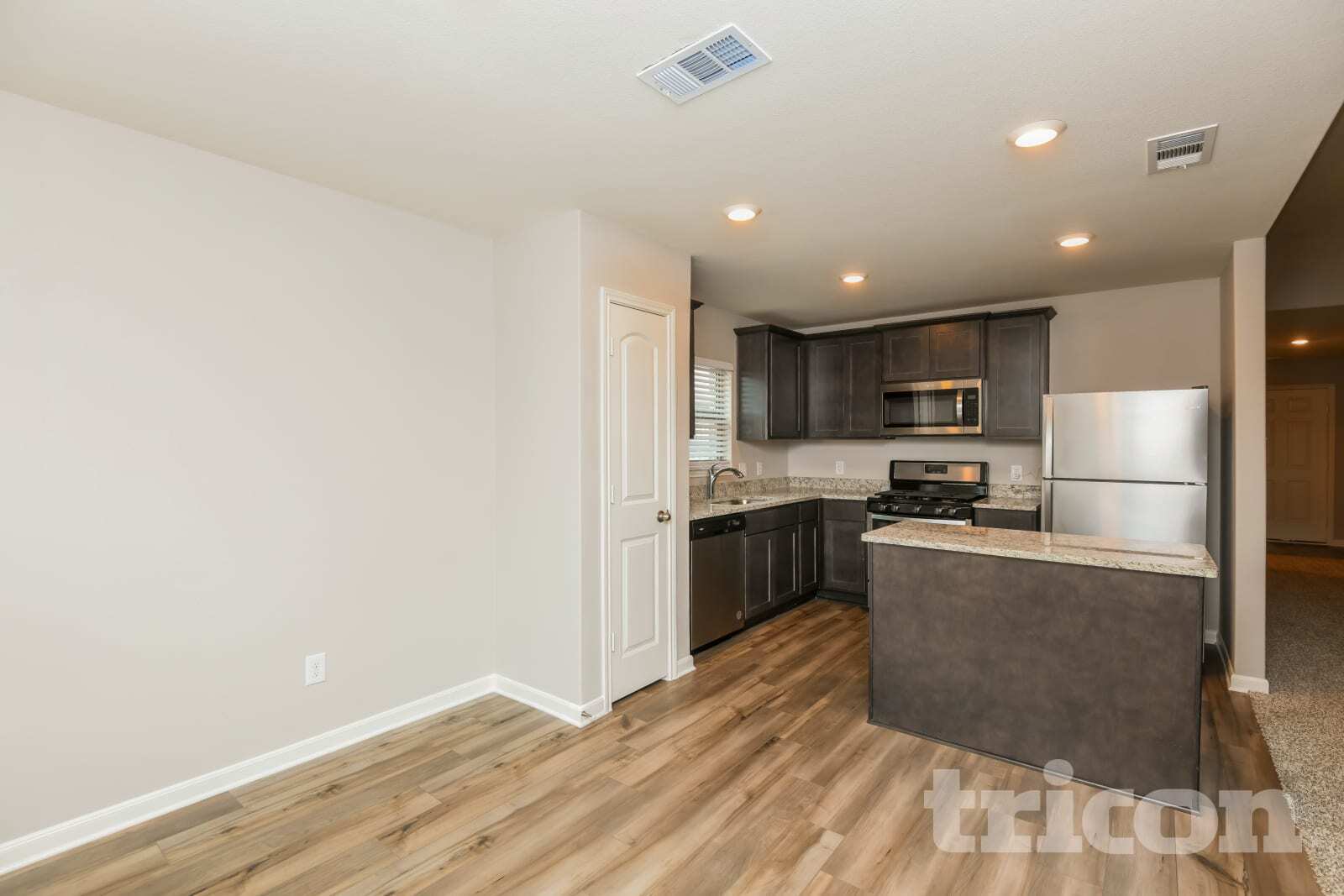 Building Photo - 300 Micah Ln