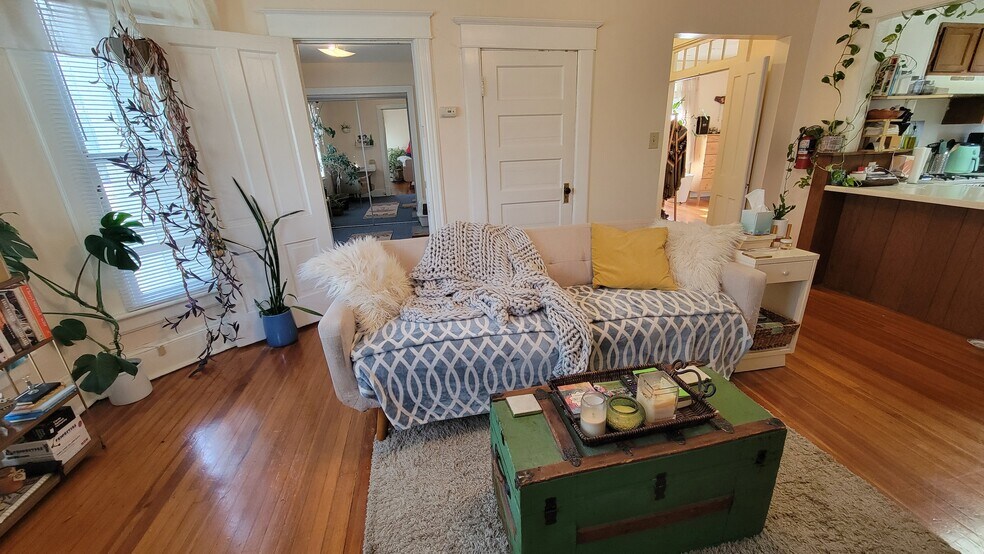 Building Photo - 728 Ohio St