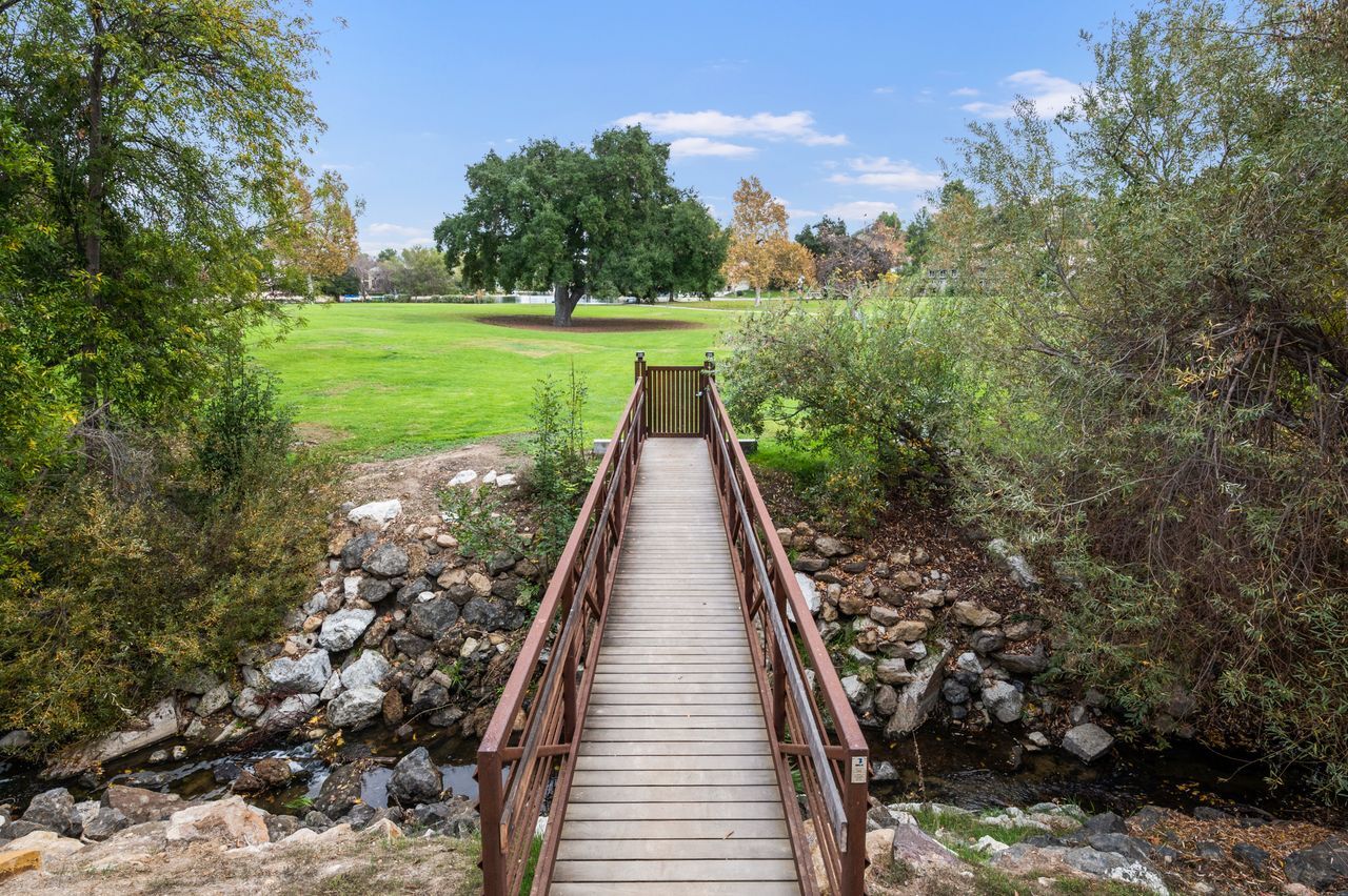 Building Photo - 4732 Park Granada