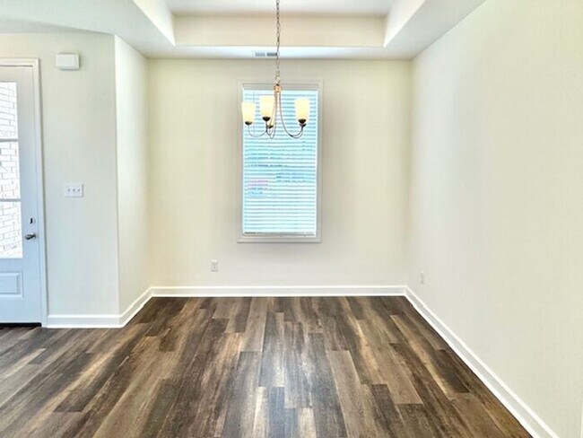 Building Photo - Move In Special! Conditions Apply! Now Lea...