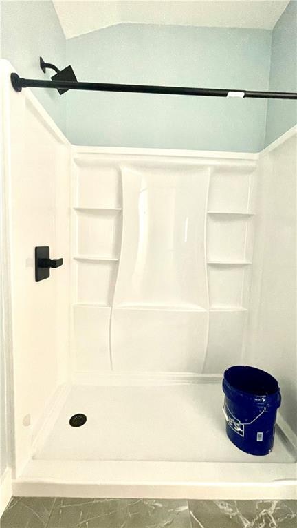 Building Photo - 216 Maple Ave