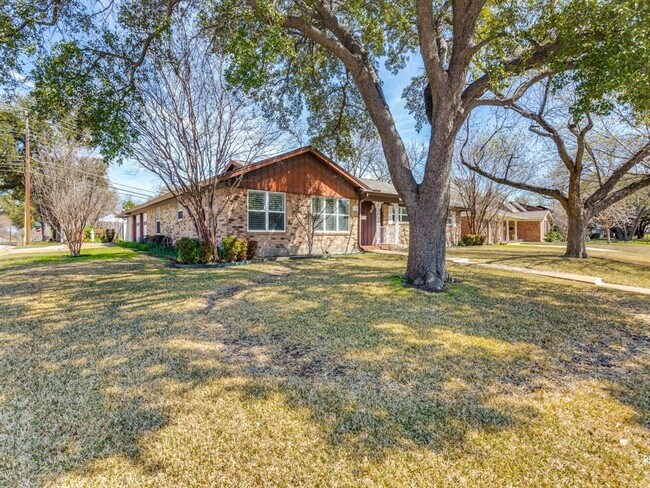 Building Photo - 6025 Wrigley Way