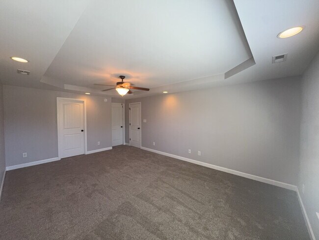 Building Photo - 1115 Westmoreland Dr