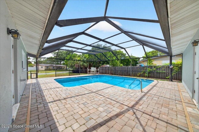 Building Photo - Merritt Island Pool Home