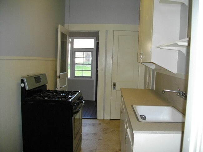 Building Photo - Rental Property