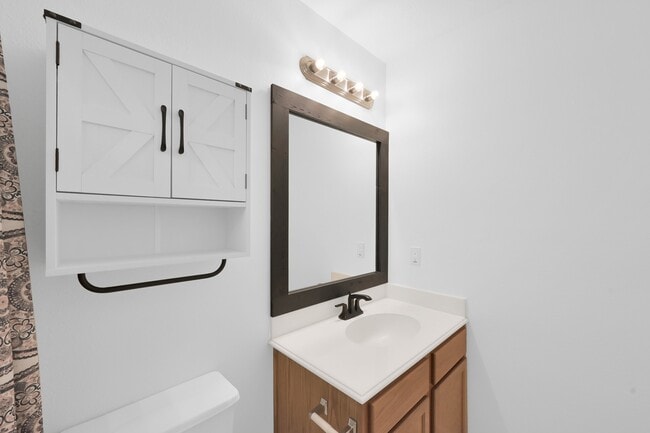 Building Photo - 5440 N Buffalo Cir