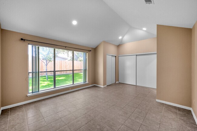 Building Photo - 11923 Silver Canyon Ln