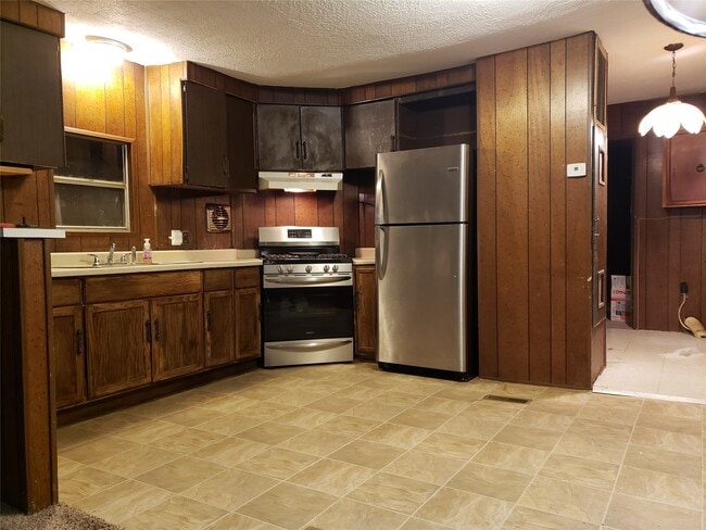 Building Photo - 12126 Lynda Dr