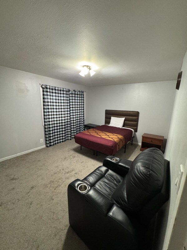 Building Photo - 105 Buckeye Cir