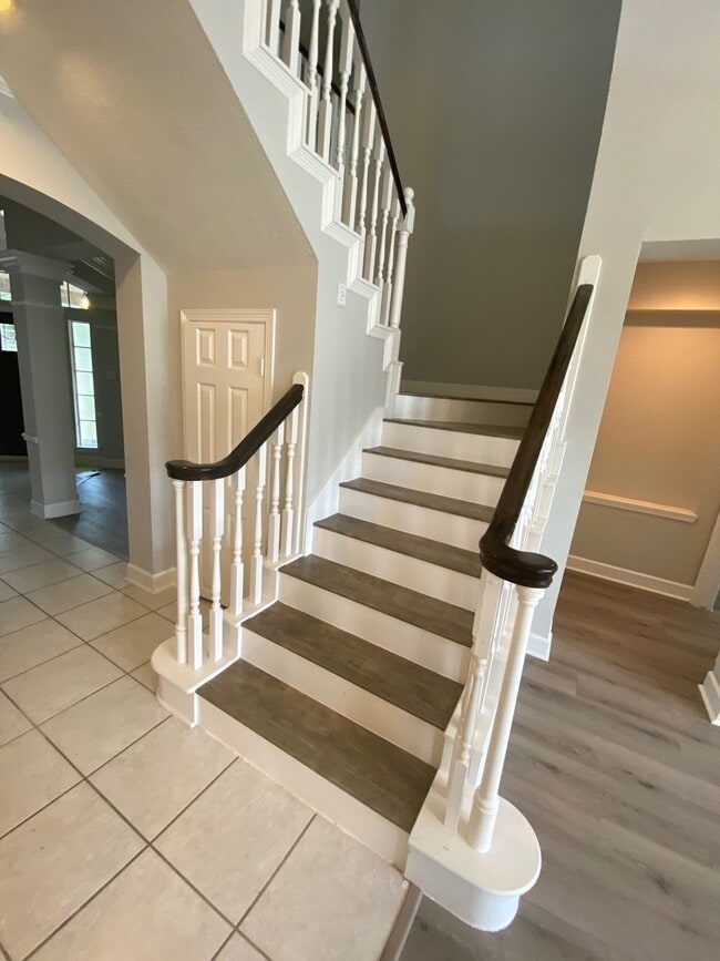 Building Photo - 1803 Red Bud Ln