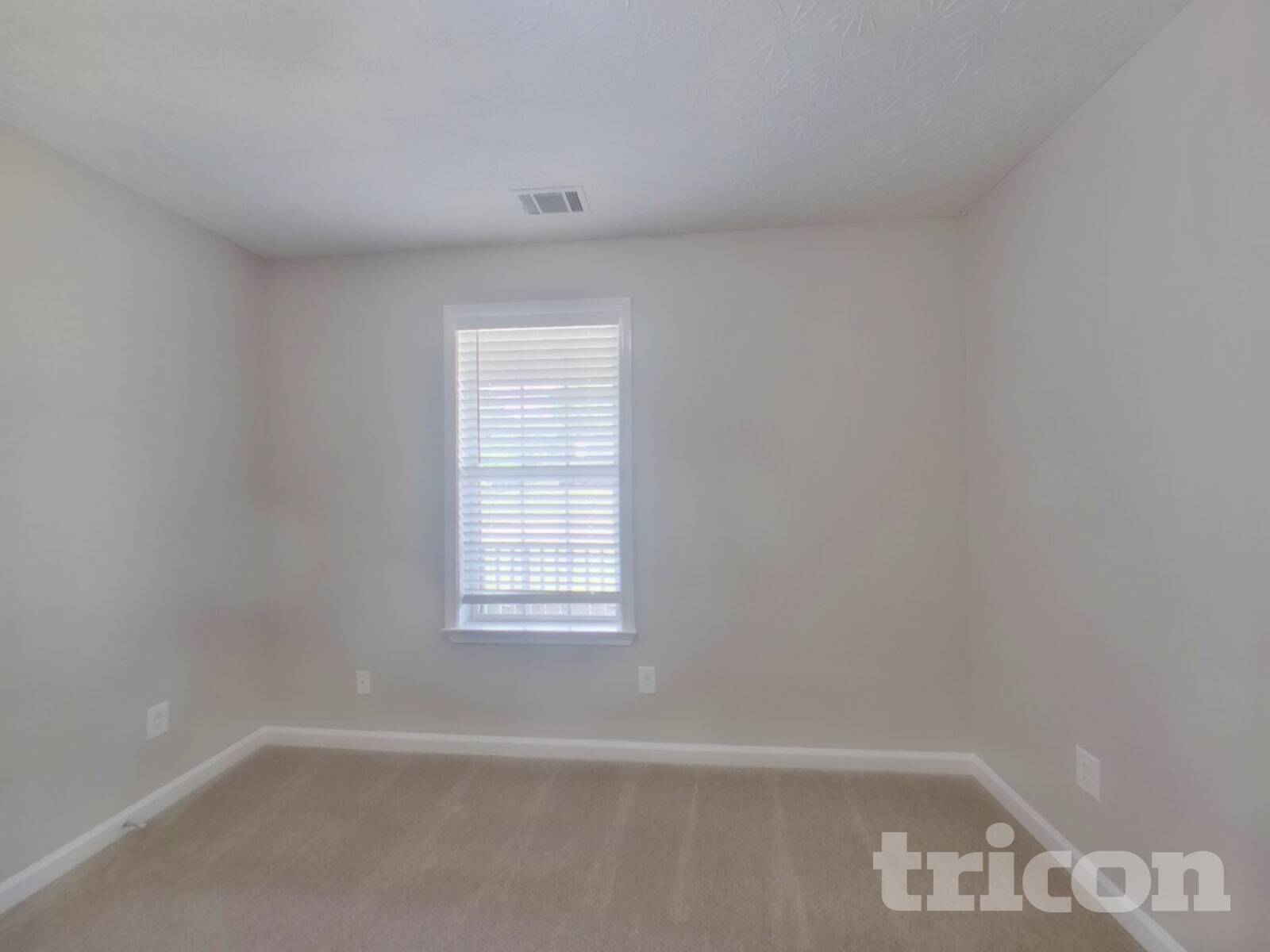 Building Photo - 170 Oak Hill Dr