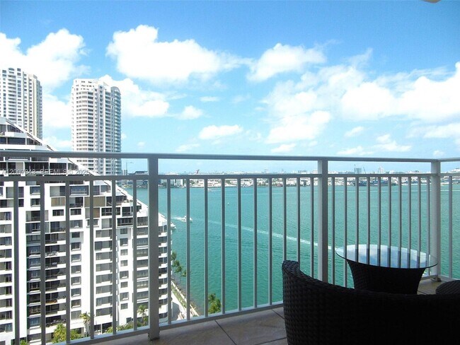 Building Photo - 770 Claughton Island Dr