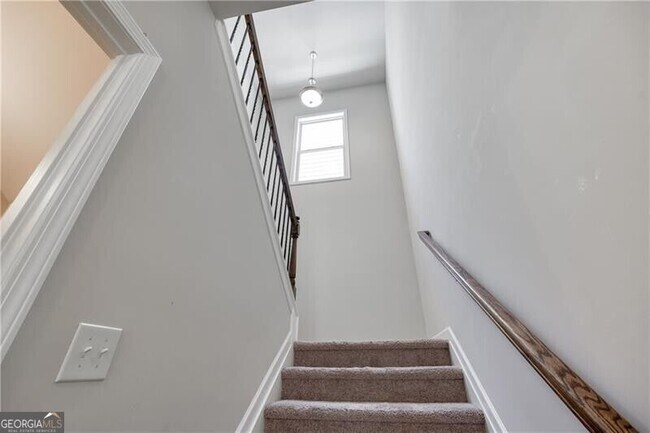 Building Photo - 5216 Apple Grove Rd NE