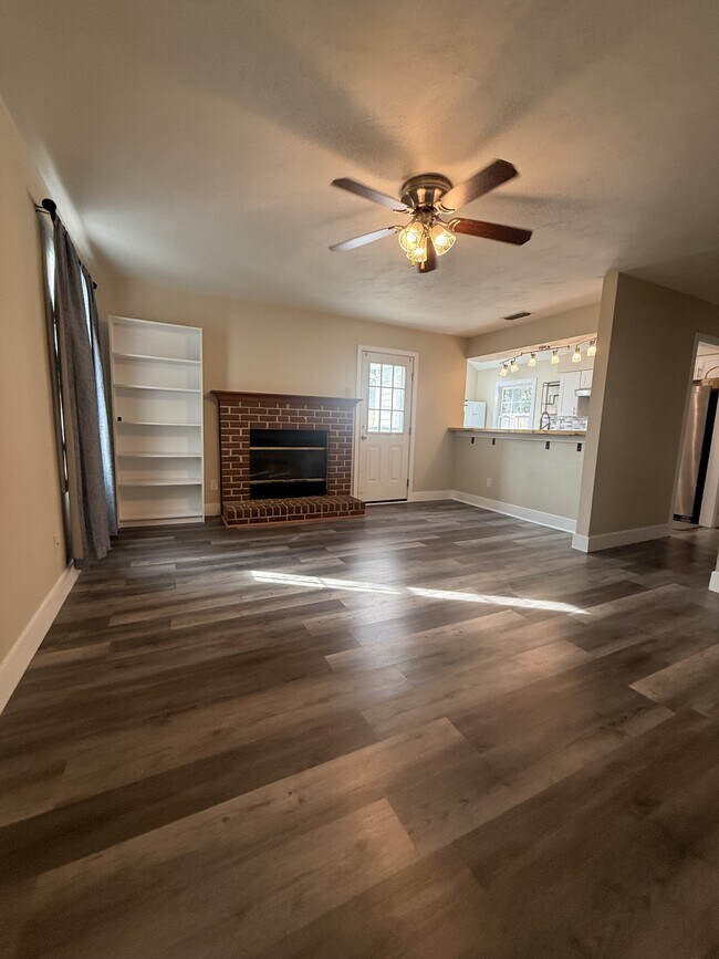 Building Photo - 1949 Arlington Arch Dr