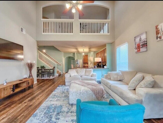 Building Photo - 2706 Lakecrest Way Dr