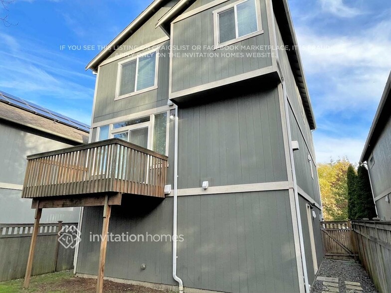 Building Photo - 14402 49th Dr NE