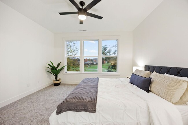 Building Photo - Convenience, Beauty and Space Makes this H...
