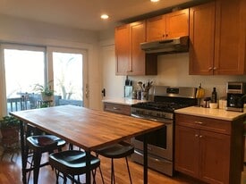 Building Photo - 76 Wenham St