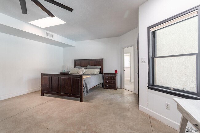 Building Photo - 3208 S Palomino Way