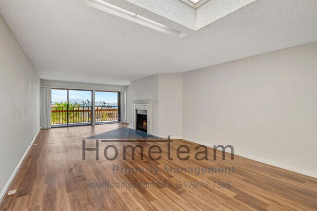 Building Photo - 2 BR/ 2BA 1380 SQFT Point Loma / La Playa ...