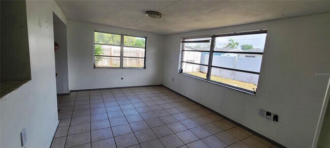 Building Photo - 5200 Chet Dr