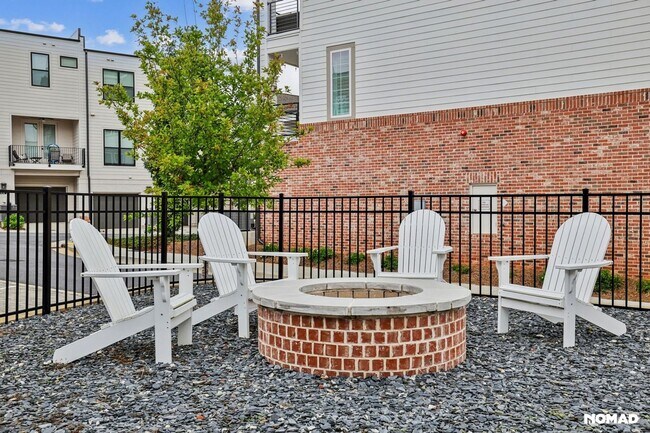 Building Photo - Stunning 4BR Townhome in Alpharetta