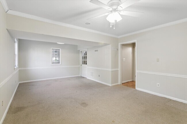 Building Photo - 17 Miles Cary Mews