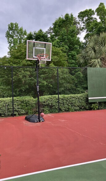 Basketball Court - 144 Breezes Dr