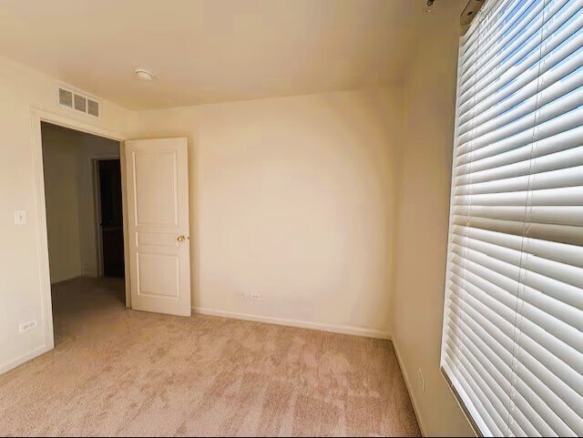 Building Photo - 484 Belvedere Ln