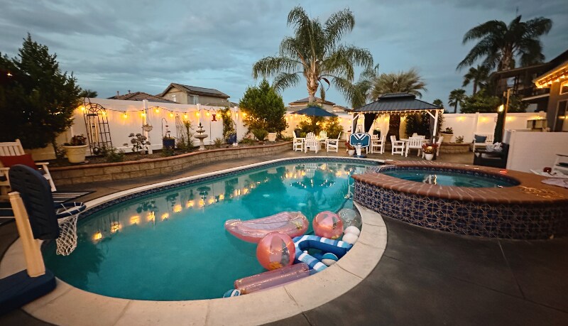 Building Photo - 39850 St Honore Dr