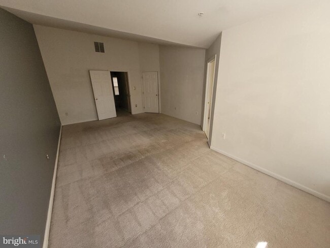 Building Photo - 4008 Spirea Ct