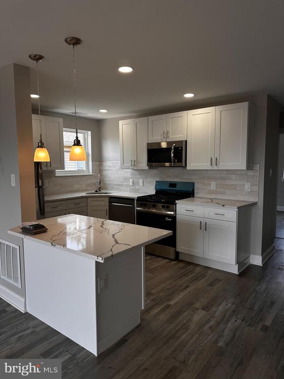 Building Photo - 1441 Vista St