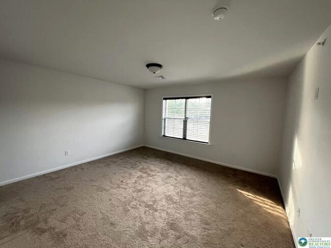 Building Photo - 1047 Cetronia Rd